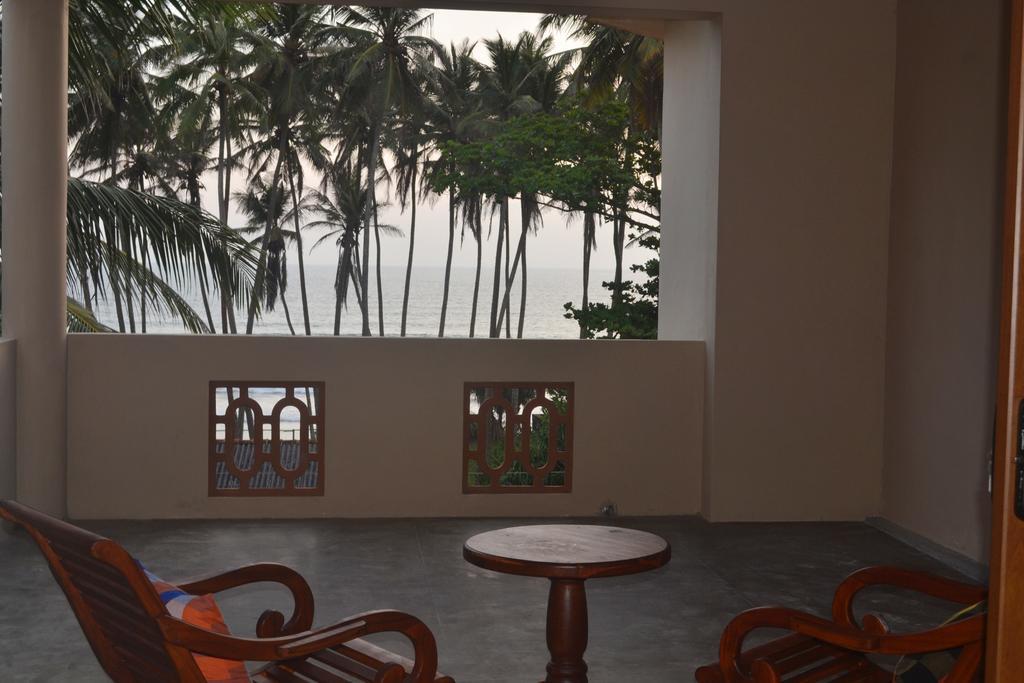 Surf Lanka Hotel Matara Buitenkant foto